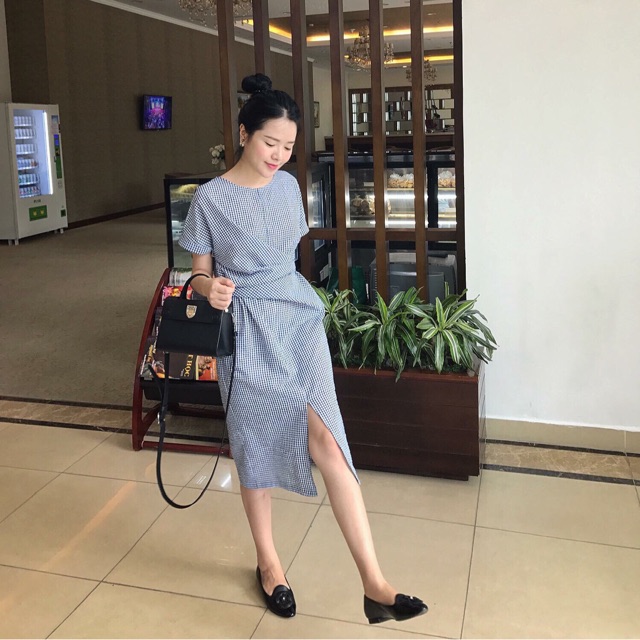 Váy caro vạt chéo