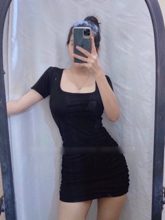 Váy body cổ vuông dúm eo