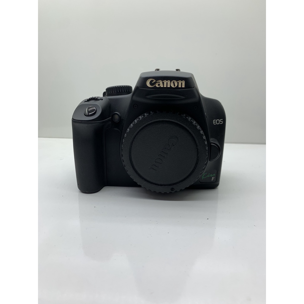 Canon EOS 1000D  Kèm ống kính canon 35-80 95%