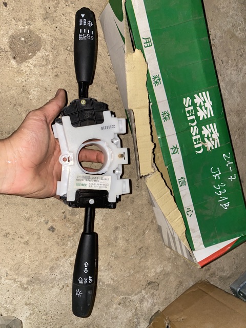 Sản phẩm gia đình làm: Công tắc tổng hợp 331b