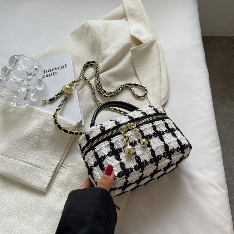 Túi Đeo Chéo mini Bằng Vải Len niche Thiết Kế Phổ Biến Thời Trang Mùa Hè 2022 Mới Dành Cho Bạn Nữ