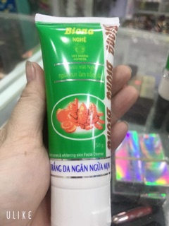 SỮA RỬA MẶT NGHỆ NGỪA MỤN TRẮNG DA BIONA