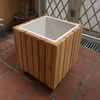 Chậu gỗ vuông trồng cây cao cấp - ban công xanh