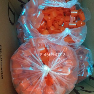 Máng nước tự động cho chim và gà bằng nút chai