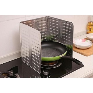Miếng chắn dầu mỡ bếp ga tiện dụng