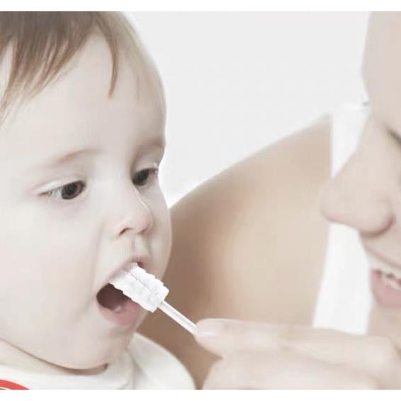 Que rơ lưỡi Kichilachi vệ sinh răng miệng phù hợp cho bé từ 3 tháng tuổi trở lên hộp 30 que