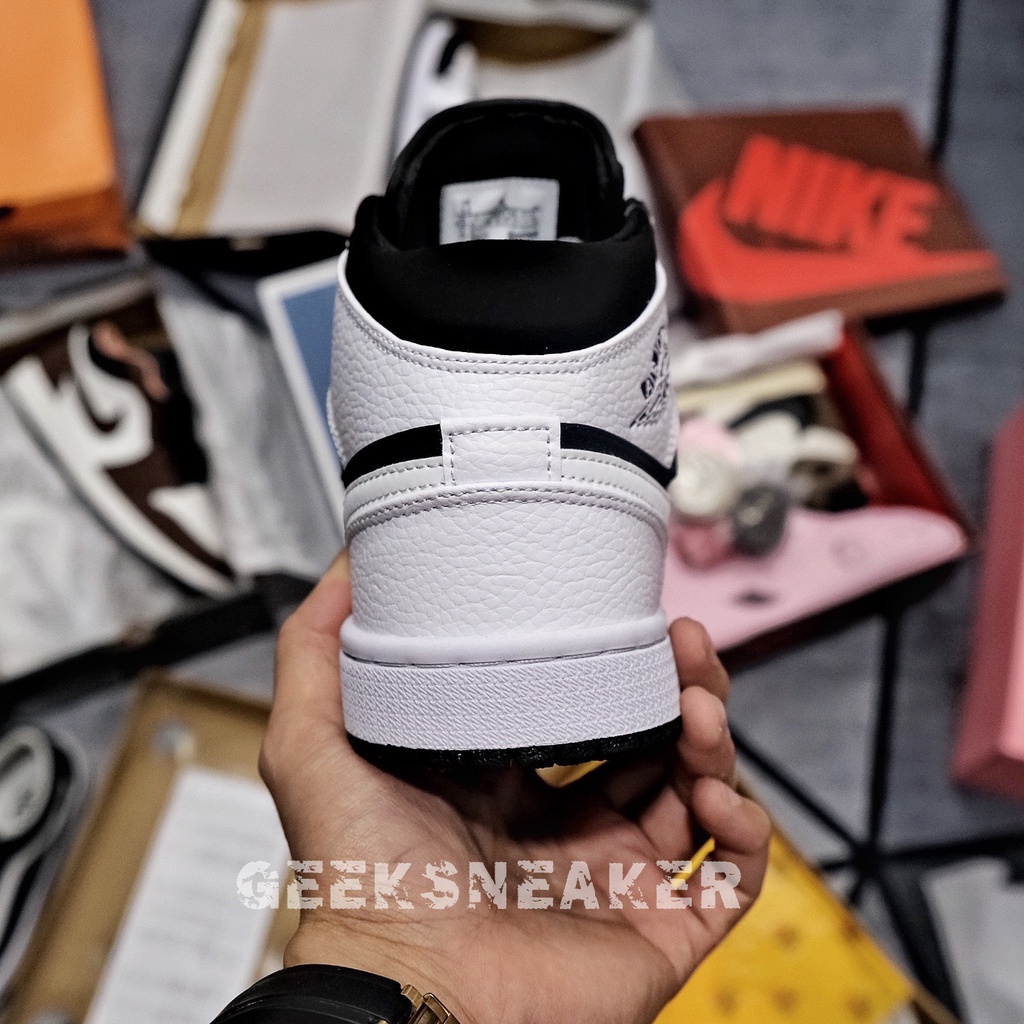 [GeekSneakerZone] Giày Jordan 1 Mid - Black WHITE (MIDTOP)