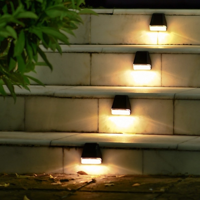 Đèn LED 2 Bóng Sử Dụng Năng Lượng Mặt Trời Chiếu Sáng Ban Đêm/ Cầu Thang/ Cầu Thang Chống Mưa