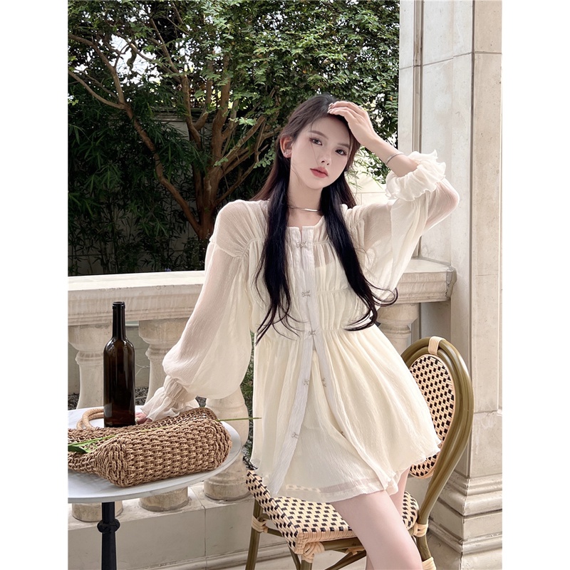 Bộ Áo Khoác Chiffon Dáng Rộng Chống Nắng + Quần Short Lưng Cao Ôm Dáng Kiểu Retro Pháp