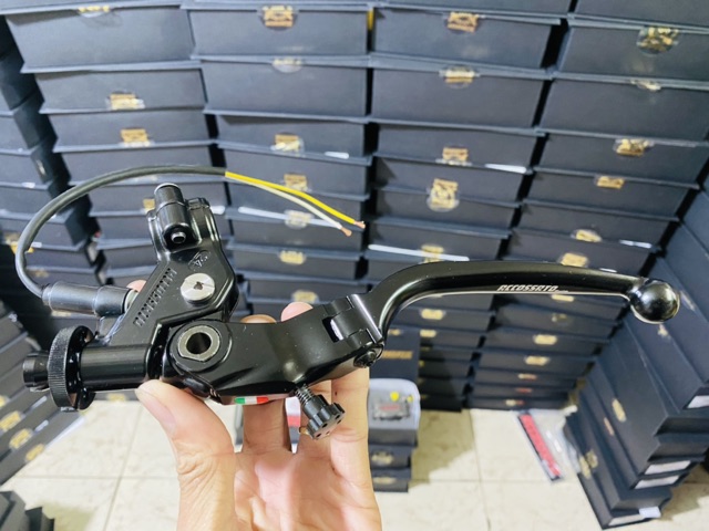 Tay côn ACCOSSATO Racing gắn mọi loại xe