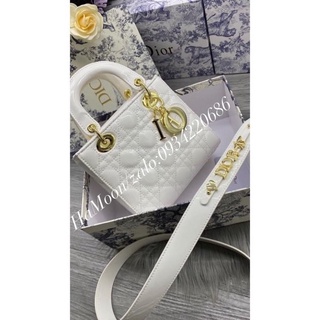 Túi Xách Da Bóng Ô Trám Căng Tròn Sz20cm