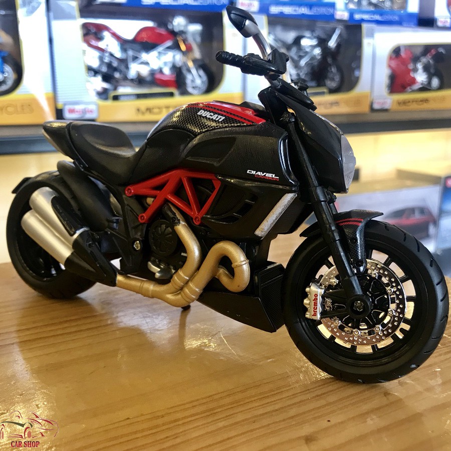 Xe mô hình mô tô DUCATI DIAVEL CARBON Tỉ Lệ 1:12 hãng Maisto