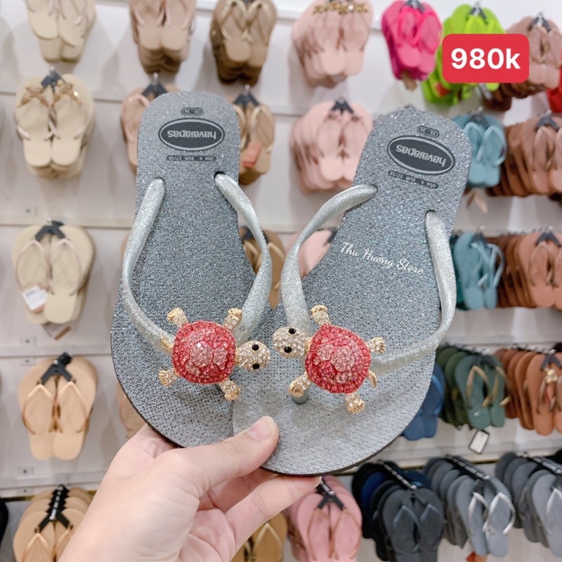 Dép HVN Nữ Gloss Nhũ Mix Charm Rùa