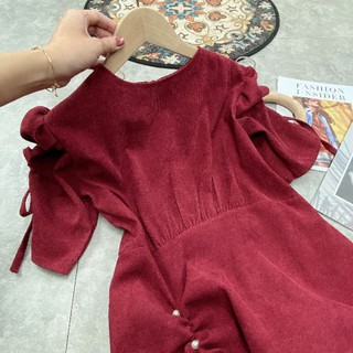 VÁY NHUNG ĐỎ TAY PHÔNG RÚT EO CÚC NGỌC