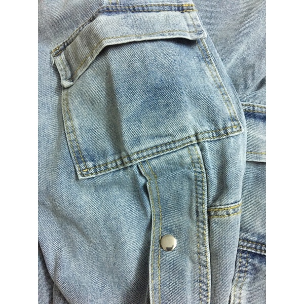 Quần Jean ống rộng túi kết hợp với cúc cao cấp | BigBuy360 - bigbuy360.vn