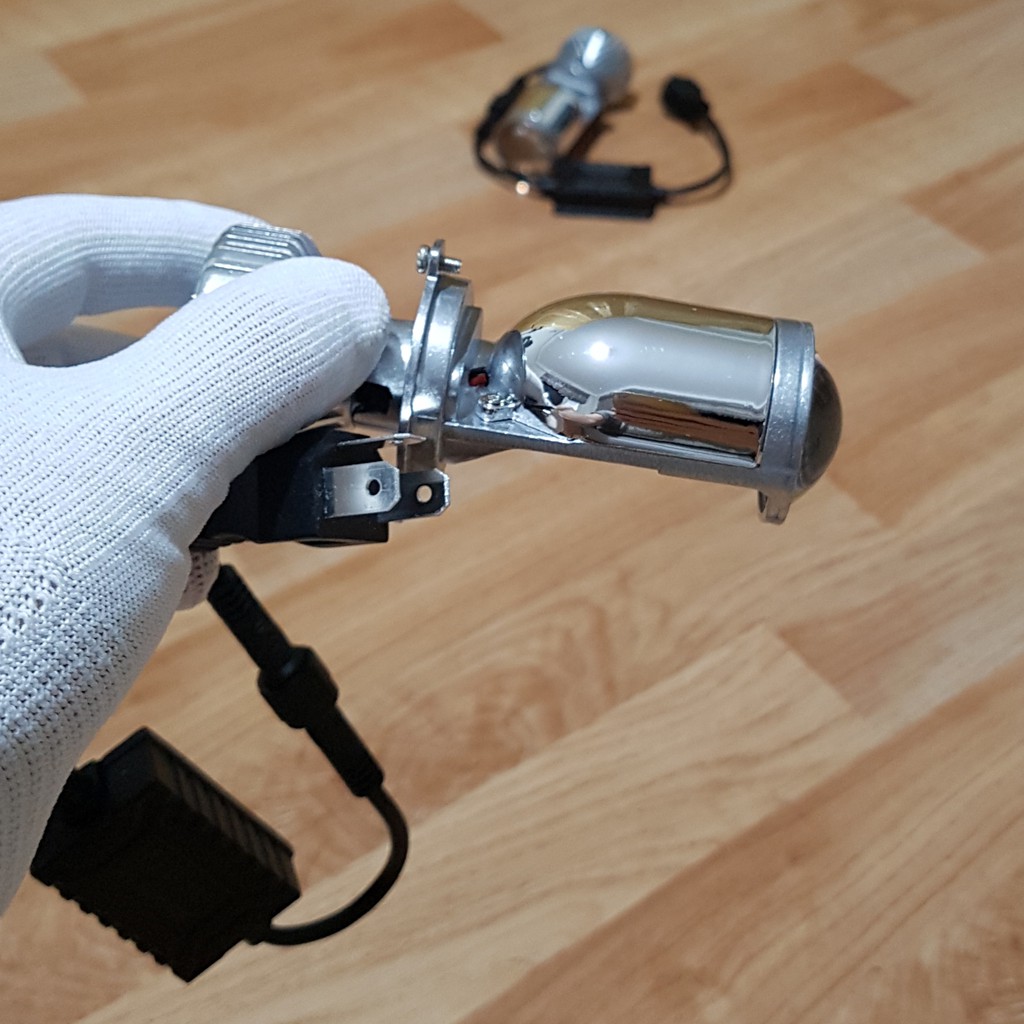 đèn pha Led Bi cầu Mini chân H4 Cốt đổi 3 màu năm 2020