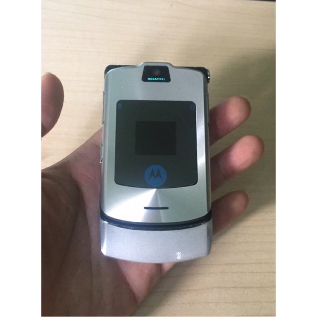 Điện thoại motorola V3i