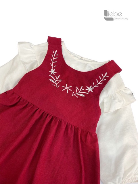 Set 2 chi tiết áo và váy yếm