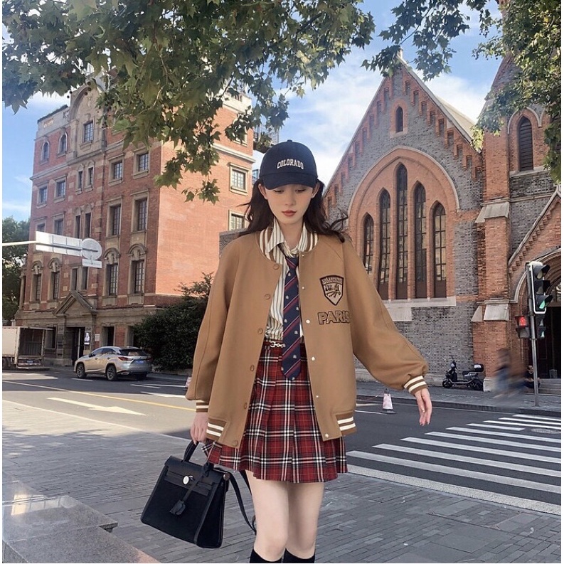 Áo Bomber Ulzzang nâu nữ Paris ngực cúc bấm - dáng rộng thêu Logo
