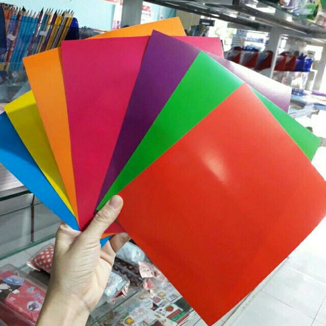 Giấy màu thủ công ( 7 tờ ) có kẻ ô ly
