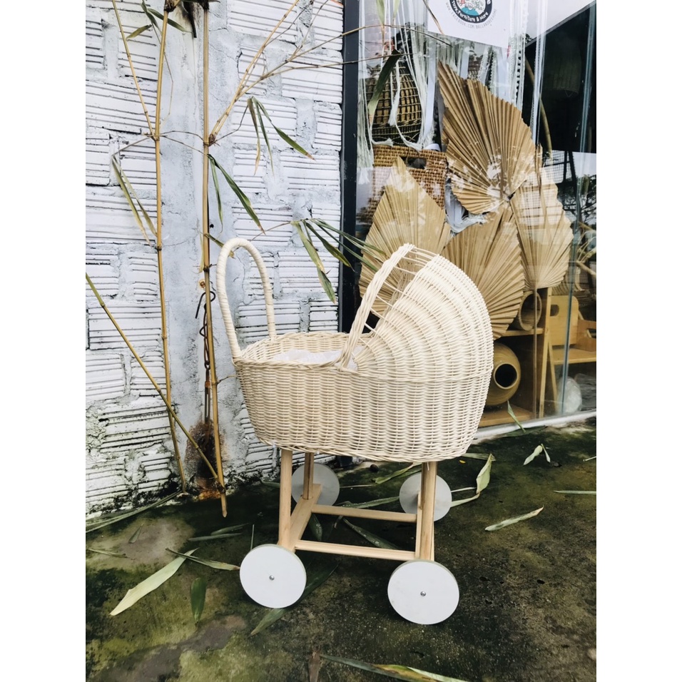 Phụ kiện chụp hình siêu xinh cho các studio - Xe đẩy bằng mây Tự Nhiên - Xe Đẩy Cho Búp Bê Dành Cho Bé Từ 3 - 6 Tuổi
