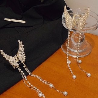 Kẹp Tóc Tua Rua Hình Cá Mập / Bướm Đính Ngọc Trai Phong Cách Hàn Quốc Thanh Lịch