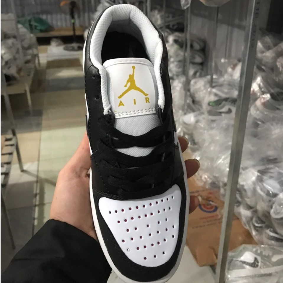 Giày sneaker giày jordan cổ thấp  full box bill  Giày jordan đen trắng thấp cổ đủ size nam nữ hot trent