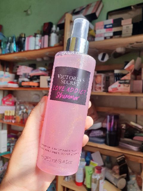 Xịt Vic Nhũ Kim Tuyến mẫu mới | BigBuy360 - bigbuy360.vn