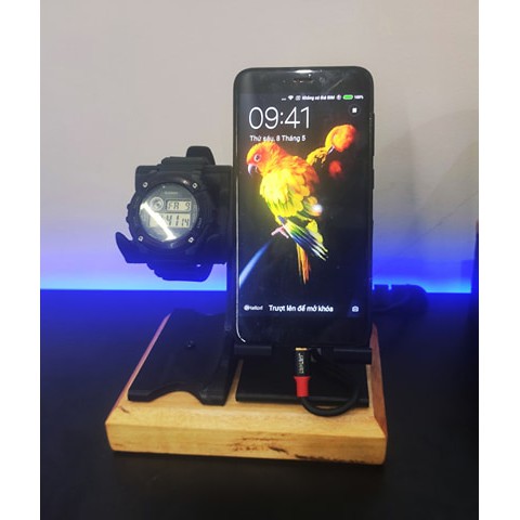 Giá đựng điện thoại ,đồng hồ 3D đế gỗ