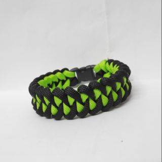 [HOT] Vòng Paracord Đen Xanh Dạ Quang Shark Jaw Bone