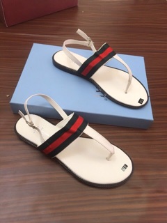 Sandal xỏ ngón siêu hót