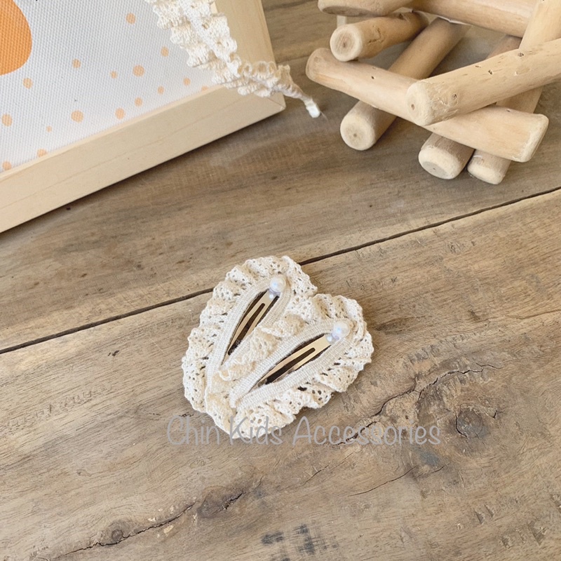 Bờm và kẹp tóc ren nhún cho bé