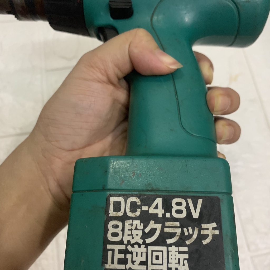 Máy khoan bắn vít pin CDD - 48 hàng Nhật Bãi lên pin mơis 8,4v hàng zin, đảo chiều, máy chạy ok