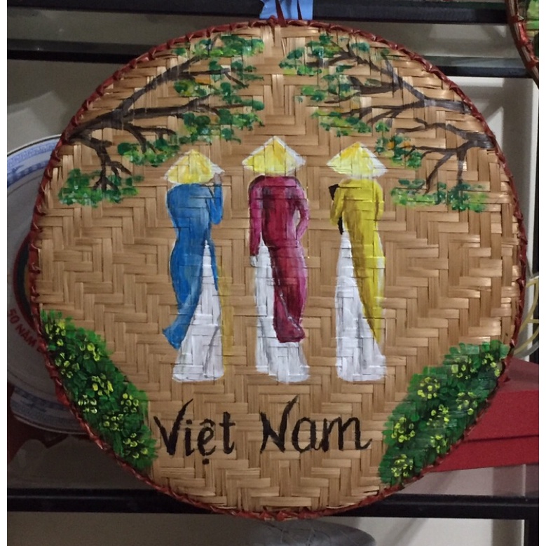 Tranh vẽ phong cảnh đẹp trên mẹt tre