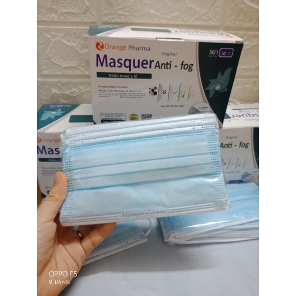 Hộp khẩu trang y tế kháng khuẩn 4 lớp màu Xanh quai ngoài