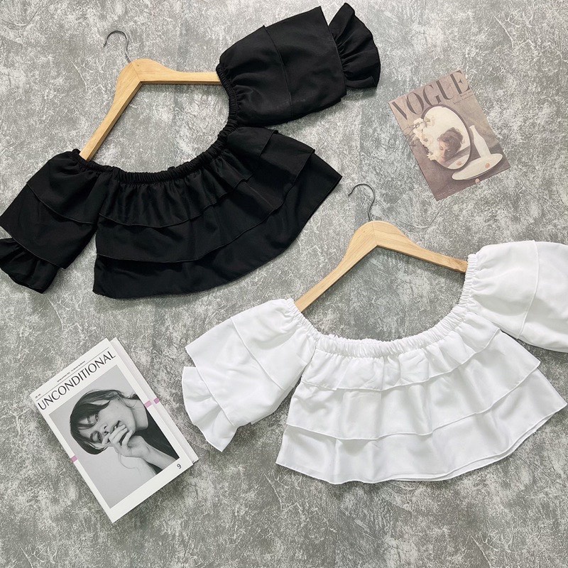 Áo croptop bẹt vai xinh hình thật shop chụp