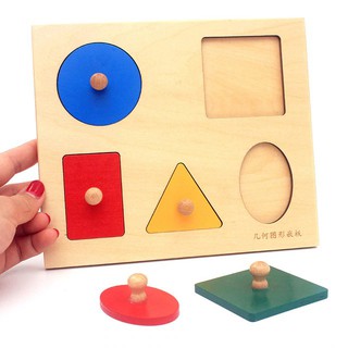 Giáo cụ Montessori 0-3 tuổi - Bảng phân biệt các dạng hình học cơ bản