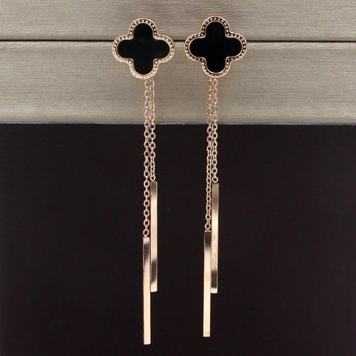 Bông Tai Cỏ 4 Lá Chuỗi Dài Titan Ko Đen TT 3525