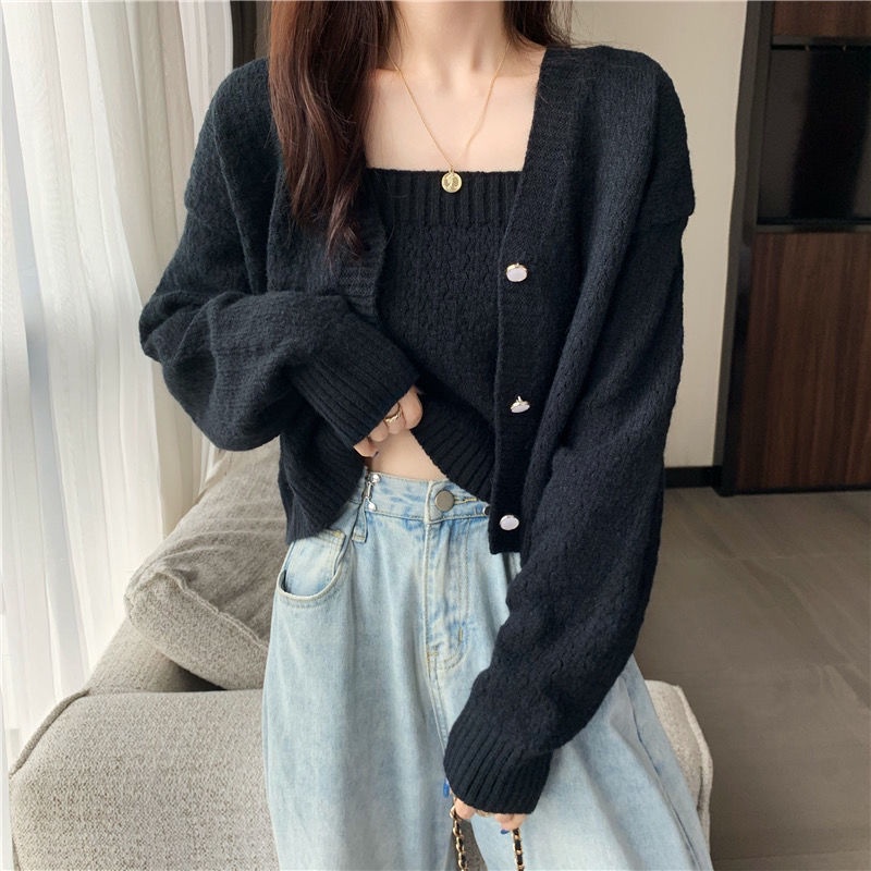 Set áo khoác cardigan chất lên lông cừu mềm tay dài kèm áo 2 dây phong cách Nhật bản