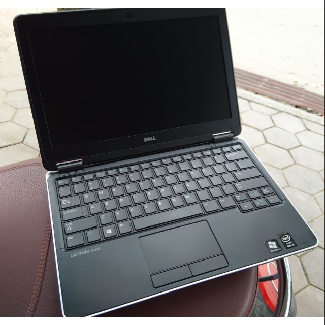 Laptop Dell e7240 i5 4300u/ram4gb/ssd120gb/hd4500 siêu mỏng nhẹ