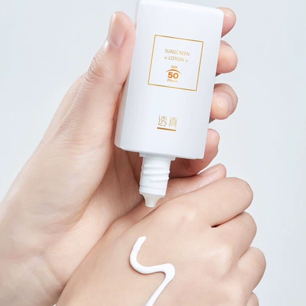 Kem chống nắng Lucenbase SPF50
