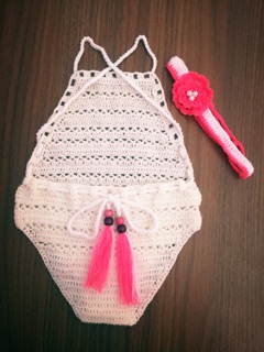 Combo bikini bé và áo mẹ