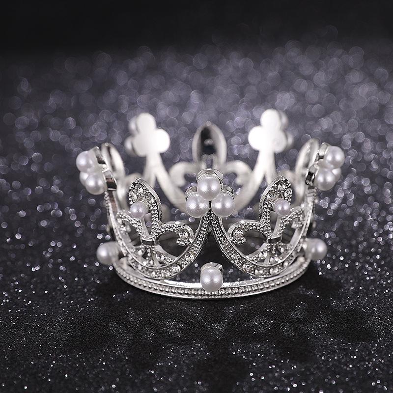 Trang trí vương miện nhỏ bạc