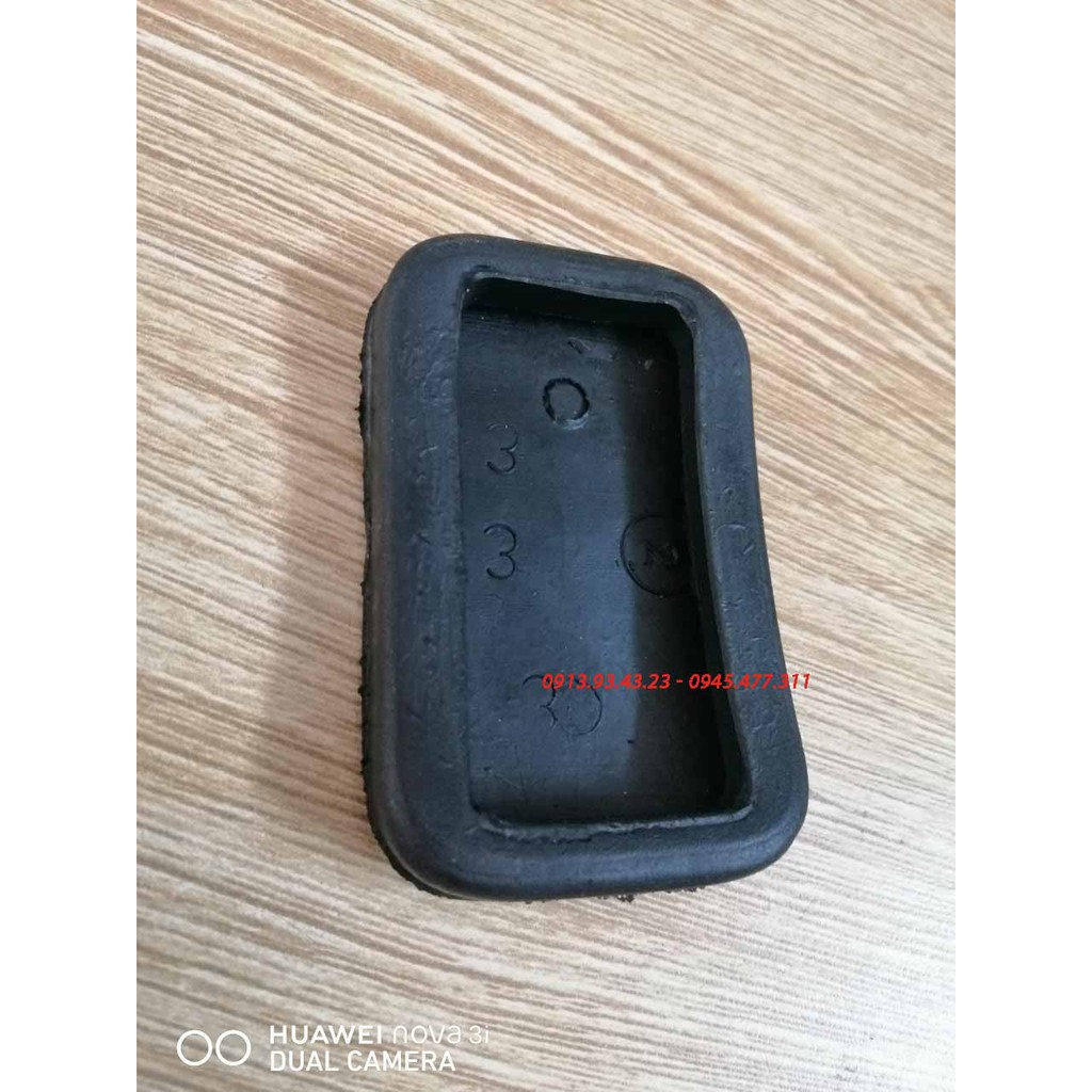 Cao su bàn đạp chân côn, chân phanh Grand i10 / Morning