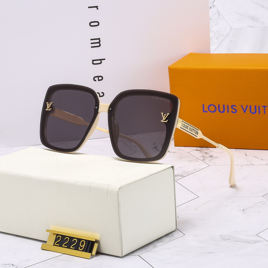 ! Louis Vuitton!! Kính mát phân cực mới cho nữ