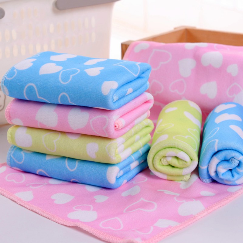 Khăn cotton thấm hút in họa tiết hoạt hình động vật cho bé đi bơi