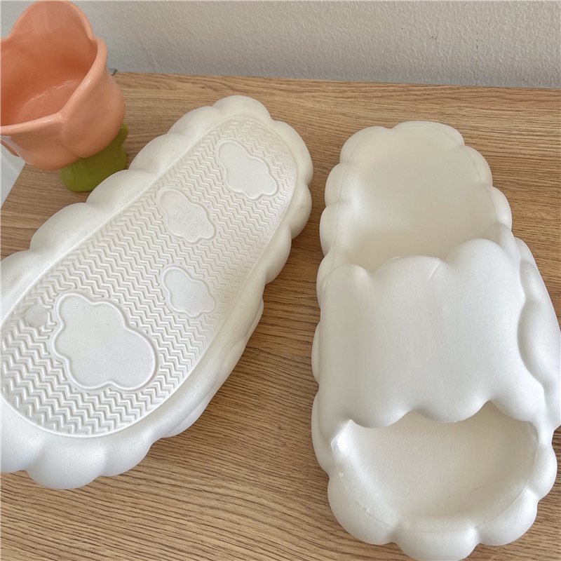 Dép bánh mì đế cao hình đám mây đáng yêu màu trắng