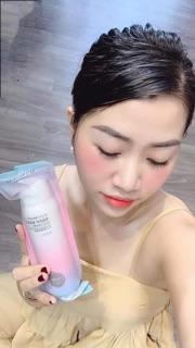 XỊT CHỐNG NẮNG NÂNG TONE DA MAYCREAT