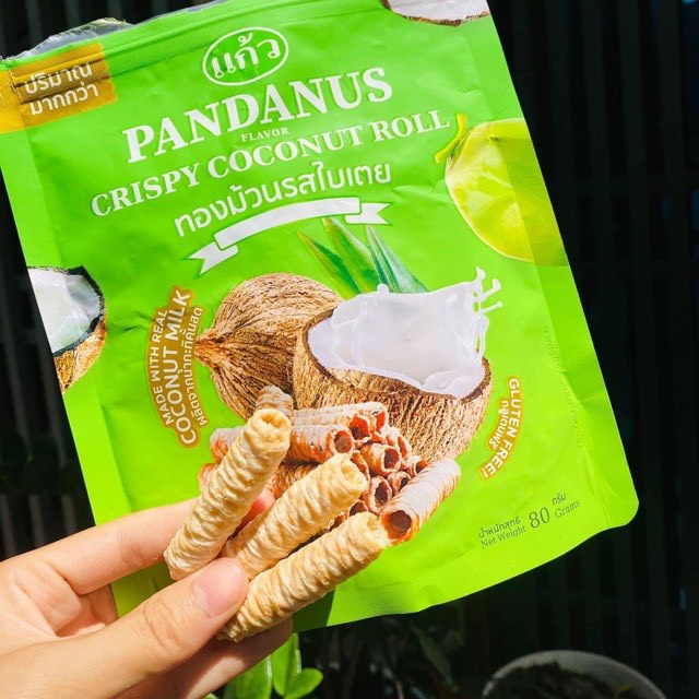 Bánh Cuộn Dừa Nhập Khẩu Thái Lan Vị Lá Dứa Thơm Ngon Túi Zip