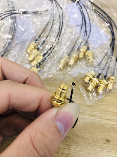 Cáp anten wireless có đầu bắt ốc (kim trong ren ngoài) IPEX3 -> RP-SMA | BigBuy360 - bigbuy360.vn